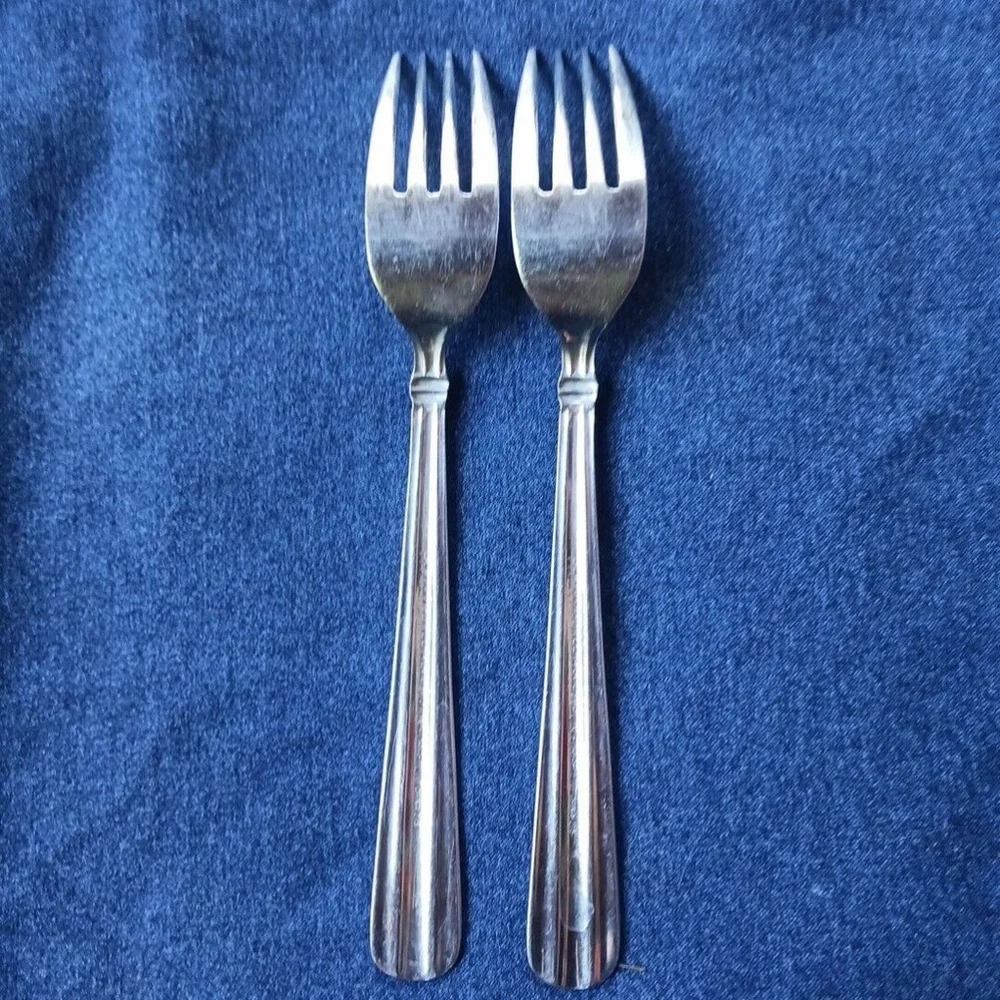 Pfaltzgraff Hampton Forge Stainless Dinner Forks Set of 2